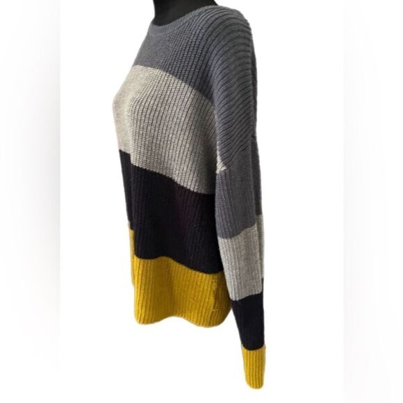 "Alli & Rob"  Multi colored striped oversized sweater. Size large - Picture 2 of 10